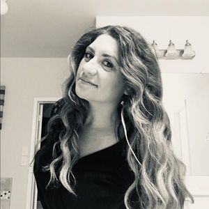 Meet your Posher, Nina